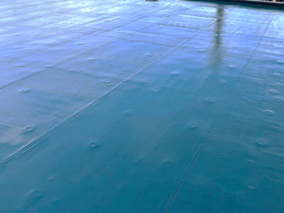 プライマーを塗布していきます