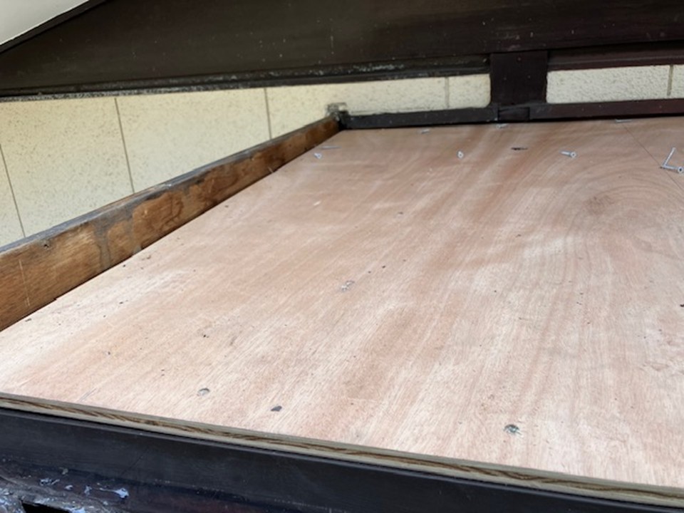 構造用合板を増し張りしました