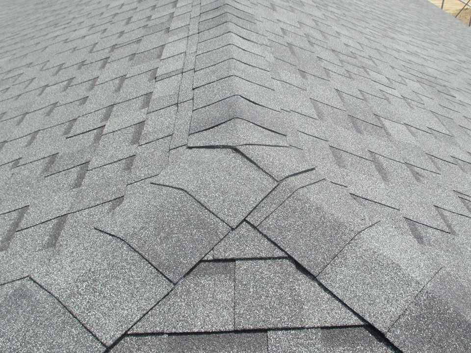 屋根材の張り付け工程