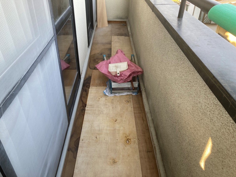 下地補強を行っていきます