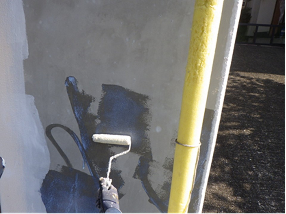 下塗り工程です