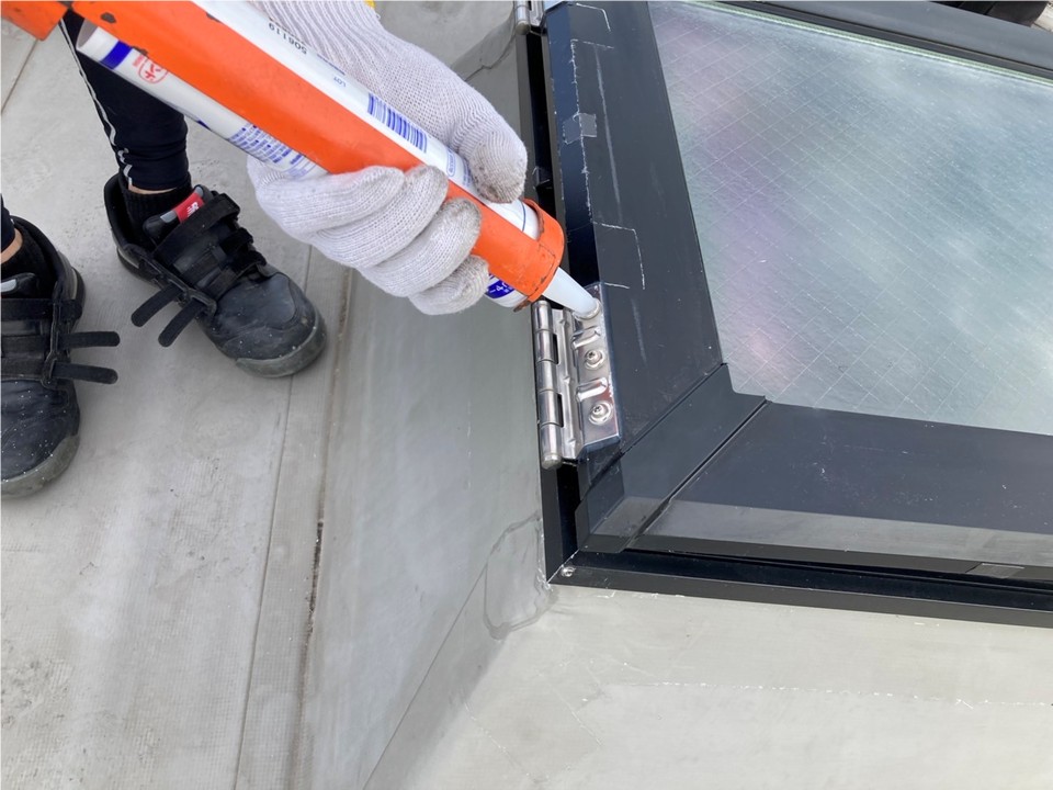 ネジ穴まわりの防水処理