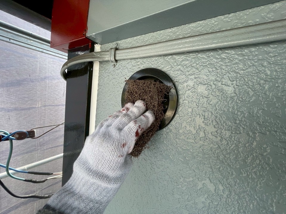 ケレン作業の様子です