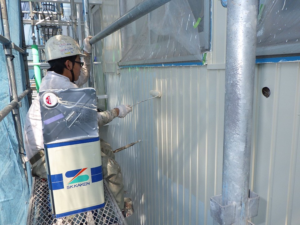 中塗りの工程です