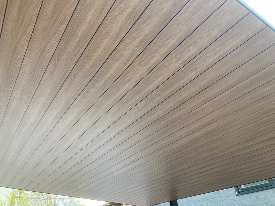 カーポート新設工事を行いました