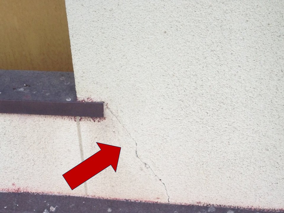 外壁のひび割れ