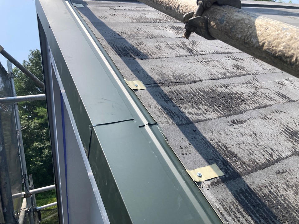 ケラバ水切り取付工程