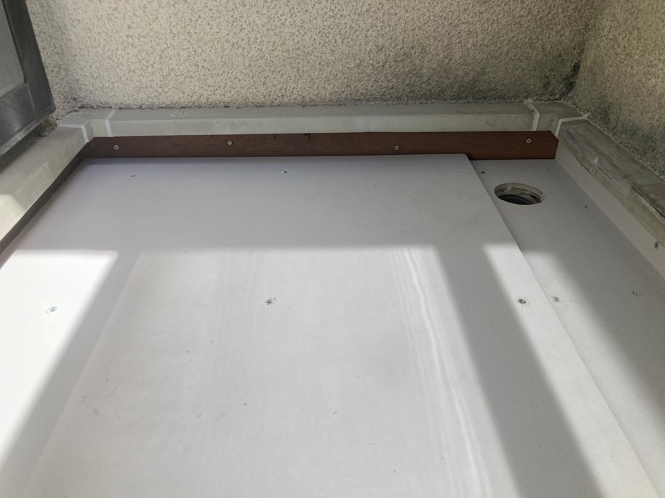 勾配付断熱材の取り付け