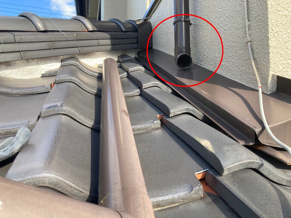 雨樋のはめ直し