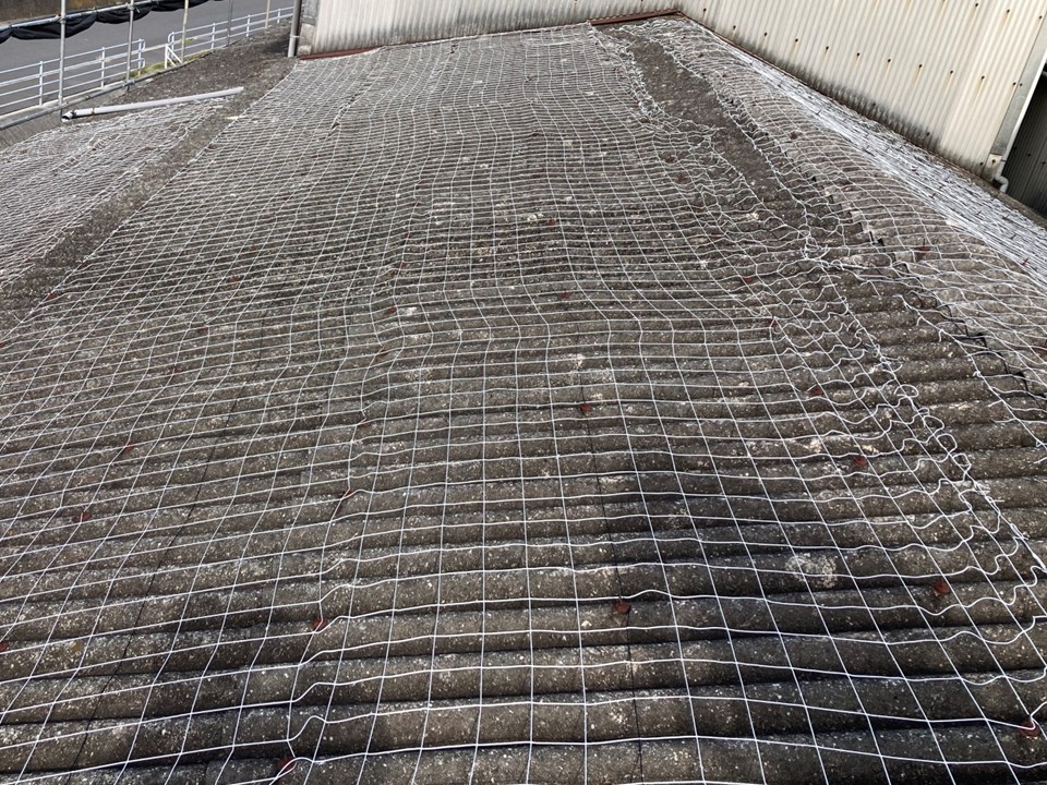 落下防止ネットの設置