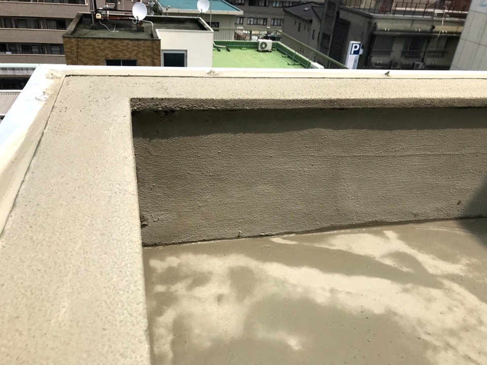 中区　ウレタン防水　下地調整