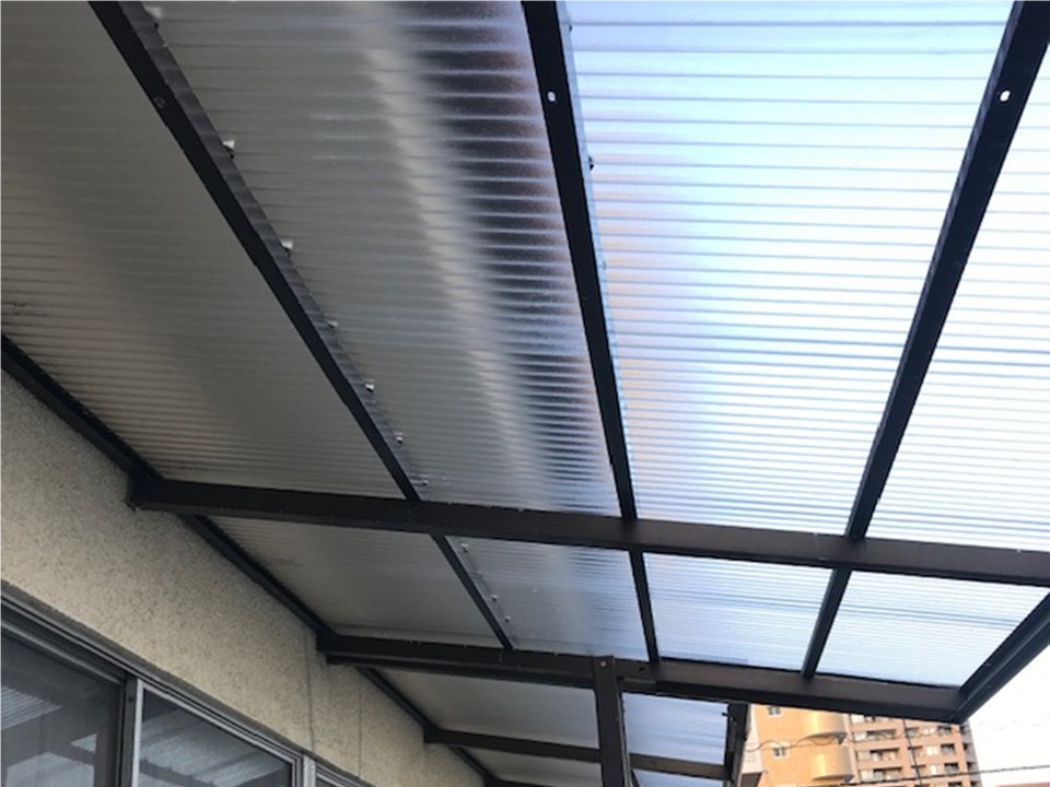 波板張替が完了しました