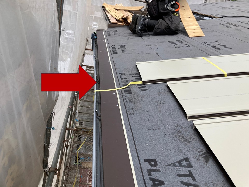 唐草板金取付工程