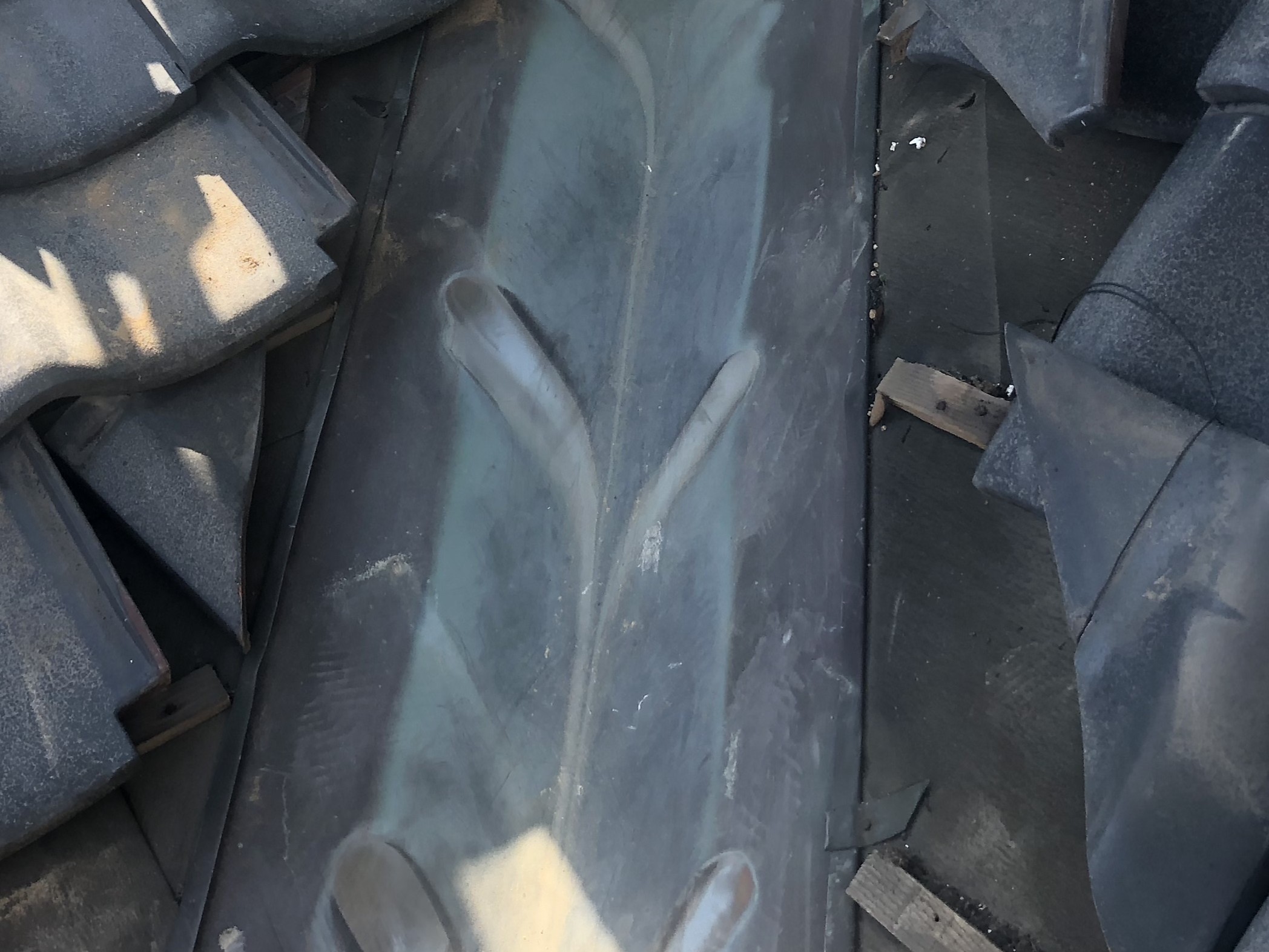 谷板金にサビが発生している状態