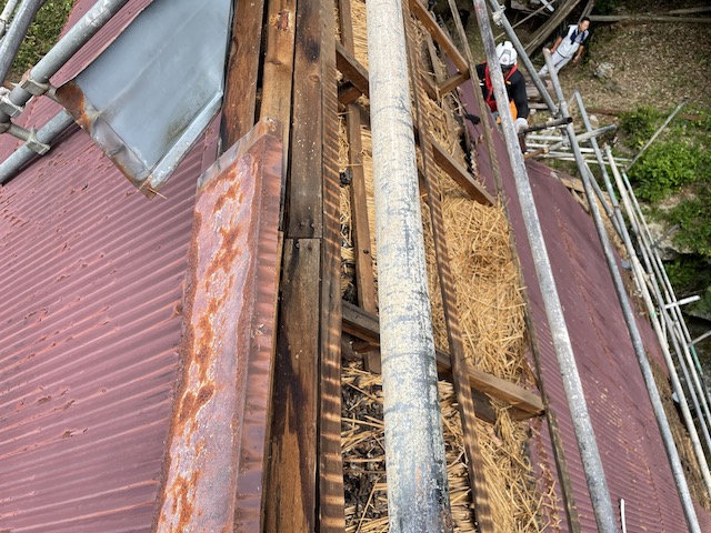 トタン屋根撤去