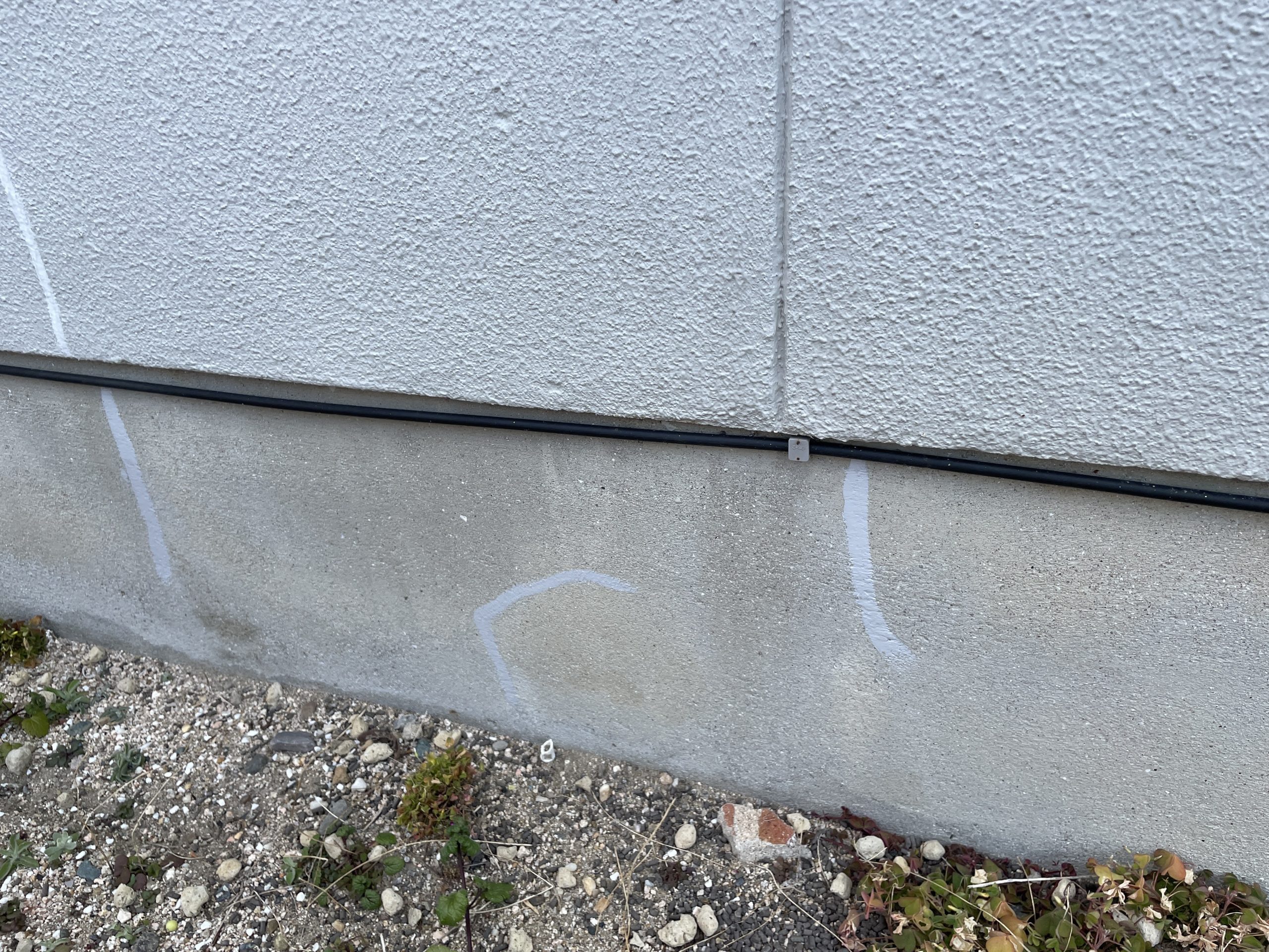 クラック補修跡