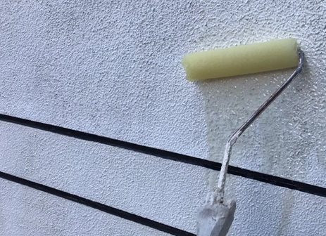 シーラーの塗布工程です