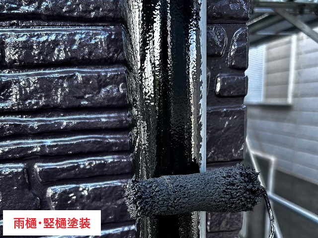 屋根工事後は、外壁塗装でお住まいのフルメンテナンスを実現