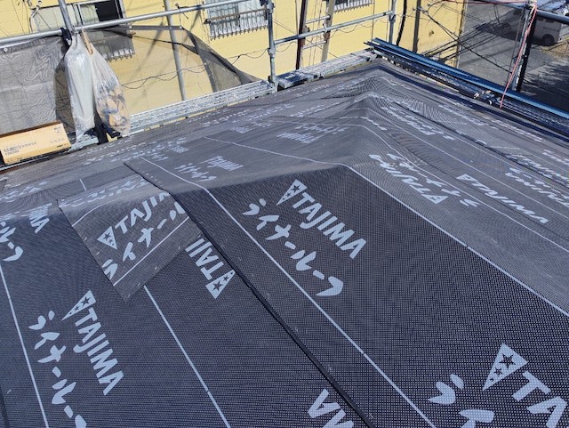 防水紙の敷設後