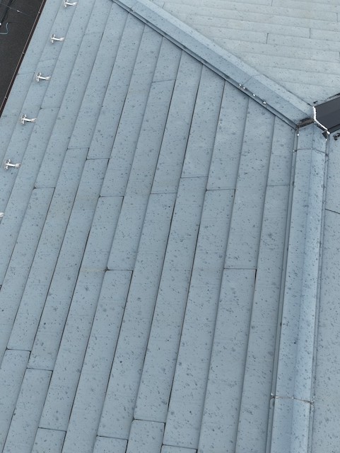 屋根カバー工法施工前