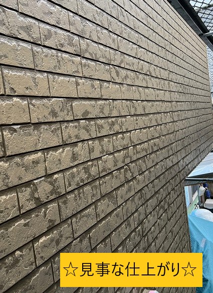 ローラーで色をくわえます