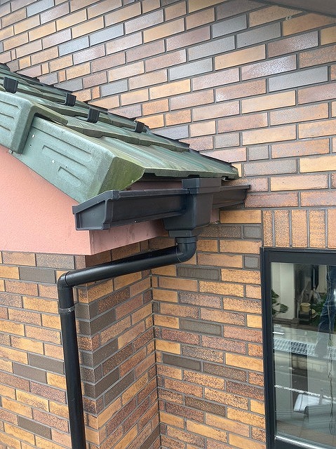 雨樋取り付け完了