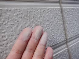 点検方法 ✅ ドローンや高所カメラを使用して、細部までしっかりチェック ✅ 外壁のひび割れ・剥がれの確認 ✅ 目地のコーキング（シーリング）の劣化状態をチェック  これらの方法で、お客様の大切なお住まいの現状を詳しく調査しました。