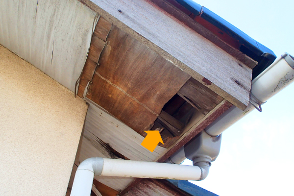 軒天の破損で工事を実施しました♪