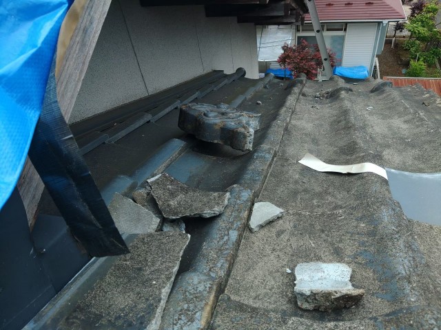 棟瓦が落下していた箇所