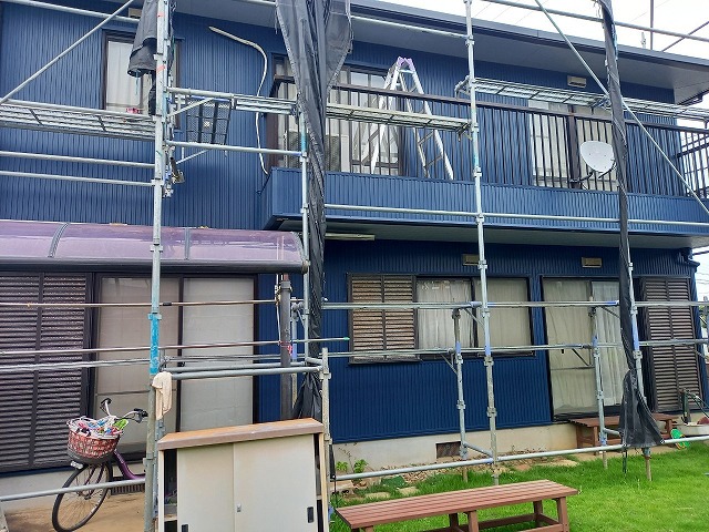 建物ベランダ側の外壁カバー工事完工後の写真