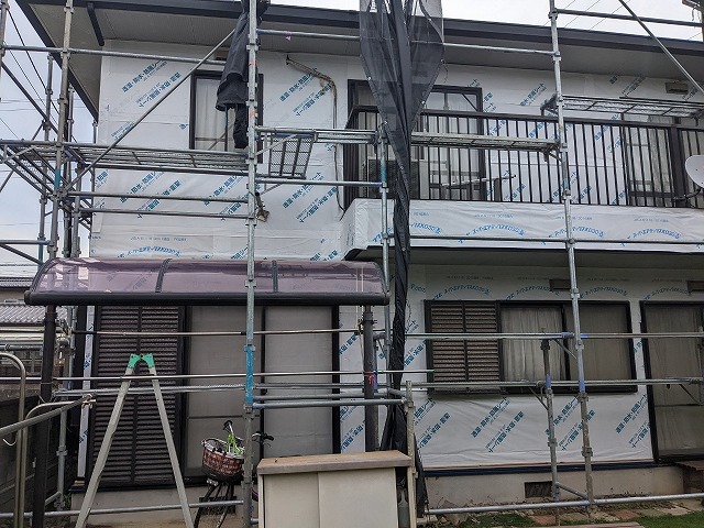 外壁全体に透湿防水シートを施工後