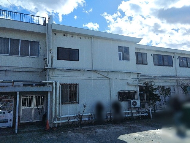 雨漏りの発生原因となっていた外壁の亀裂補修工事