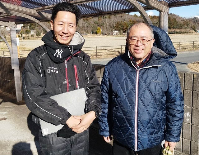 いわき市にてカーポートの工事をしたお客様との写真