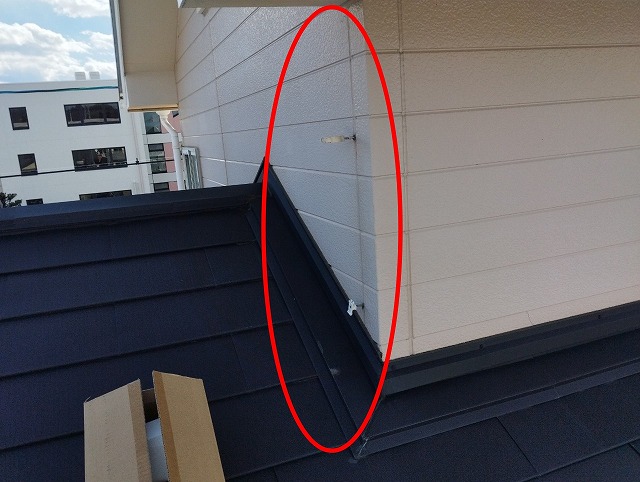 竪樋部分が外れてしまっている状態