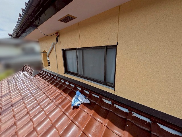 雨漏りしていた窓サッシ部分のシーリング打ち替え工事を行った状態