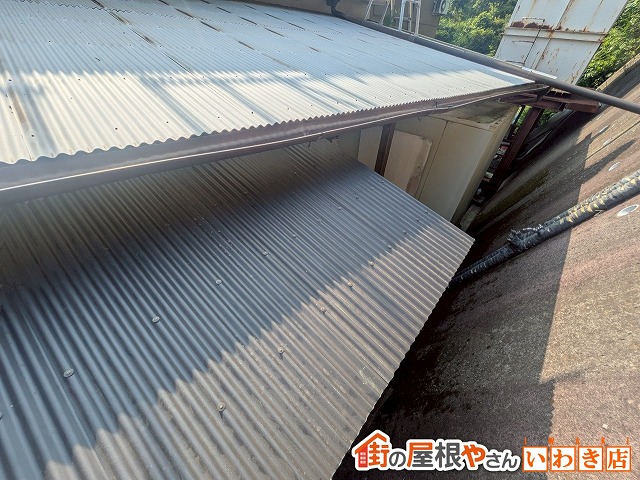 福島県いわき市　新しい波トタンを取り付けた状態