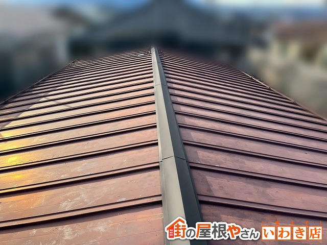 福島県郡山市　新しい棟板金を取り付けた状態の屋根