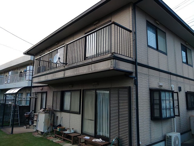 外壁カバー工事施工前ベランダ部