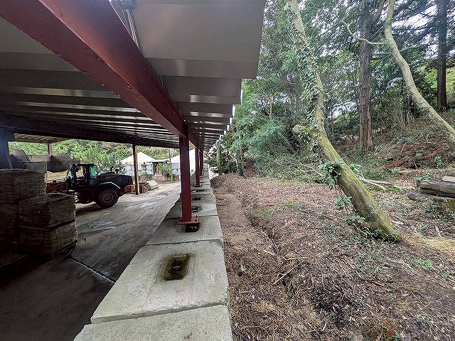 工場の屋根増設が完了した様子