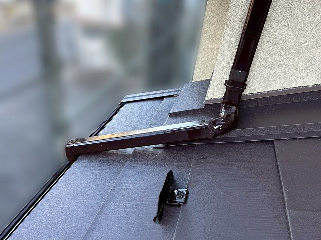 這樋を交換し、耐久性が向上した様子