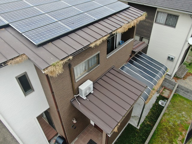 屋根の鳥害を確認したドローンを使った無料点検