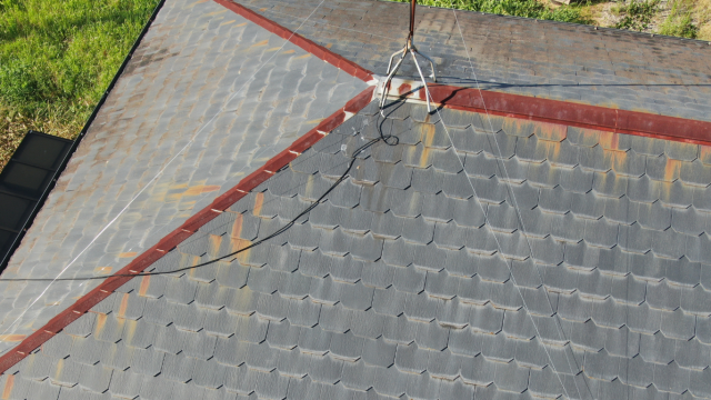 全体にサビている棟板金