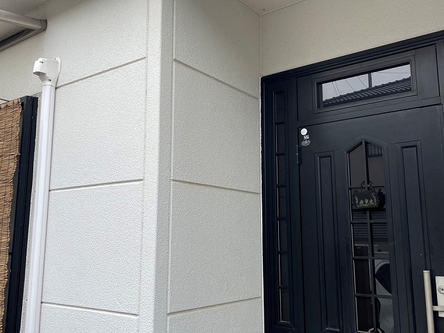 経年による多くの劣化が生じていた住宅のALC外壁