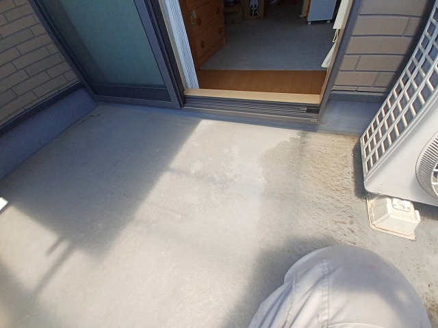 住宅メンテナンスベランダ防水塗装の施工前状況