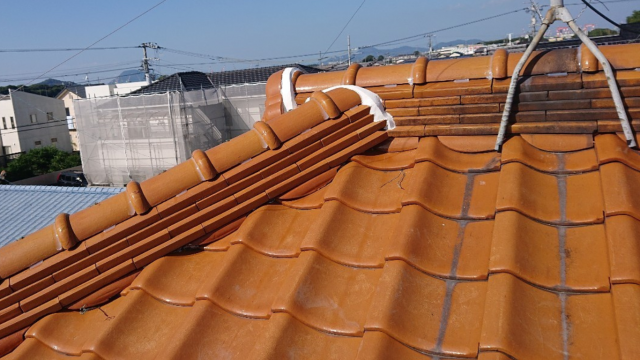 漆喰詰め替えを行った鬼瓦