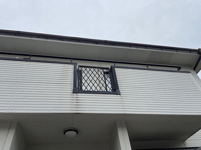 経年劣化による雨だれが目立っていた住宅のALC外壁