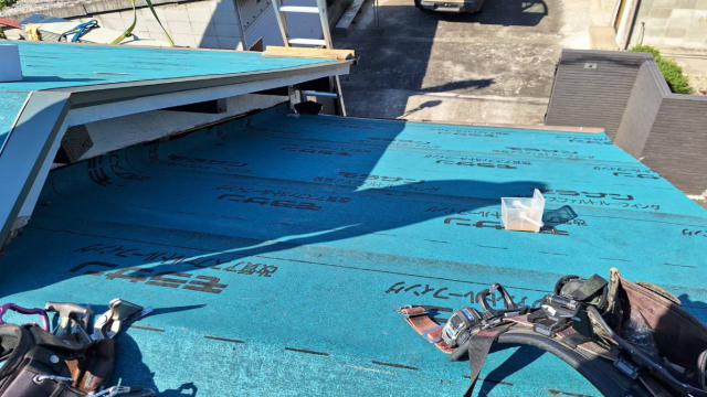 防水シート張り