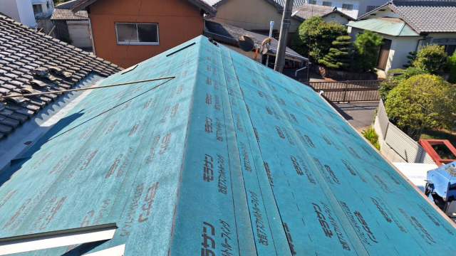 防水シート張り