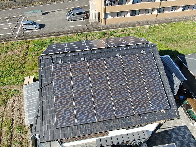 丸亀市　屋根の状況をドローンでチェック