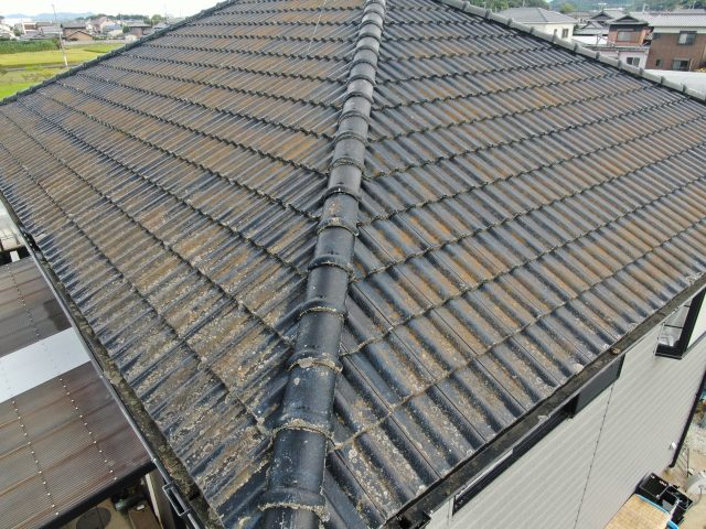 善通寺市の劣化したコンクリート瓦屋根